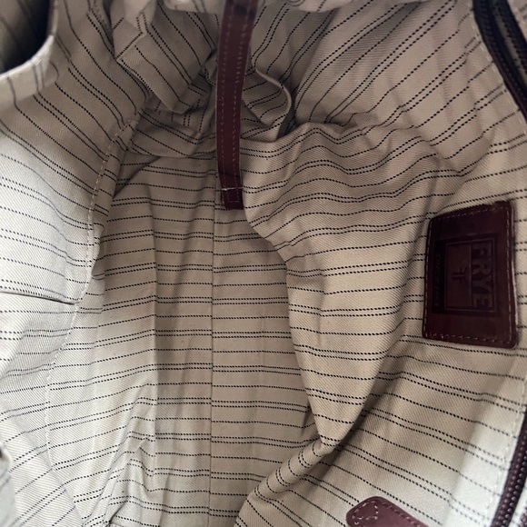 Frye leather Melissa satchel with shoulder strap. FR2027 - Picture 8 of 15